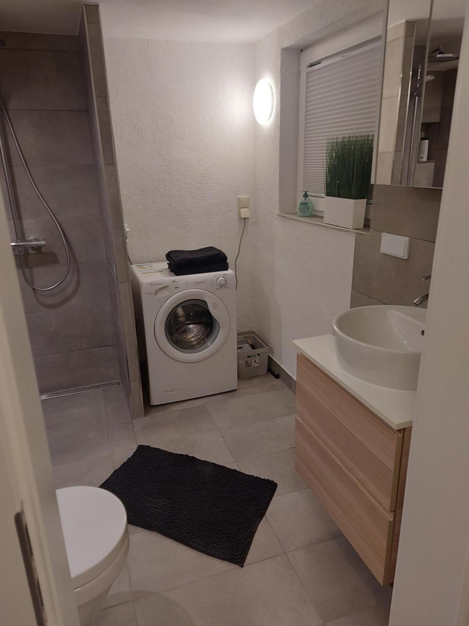 Ruhige, Zentrale Einliegerwohnung Im Kurpark バート・ヘルスフェルト エクステリア 写真