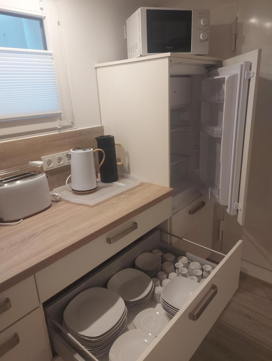 Ruhige, Zentrale Einliegerwohnung Im Kurpark バート・ヘルスフェルト エクステリア 写真